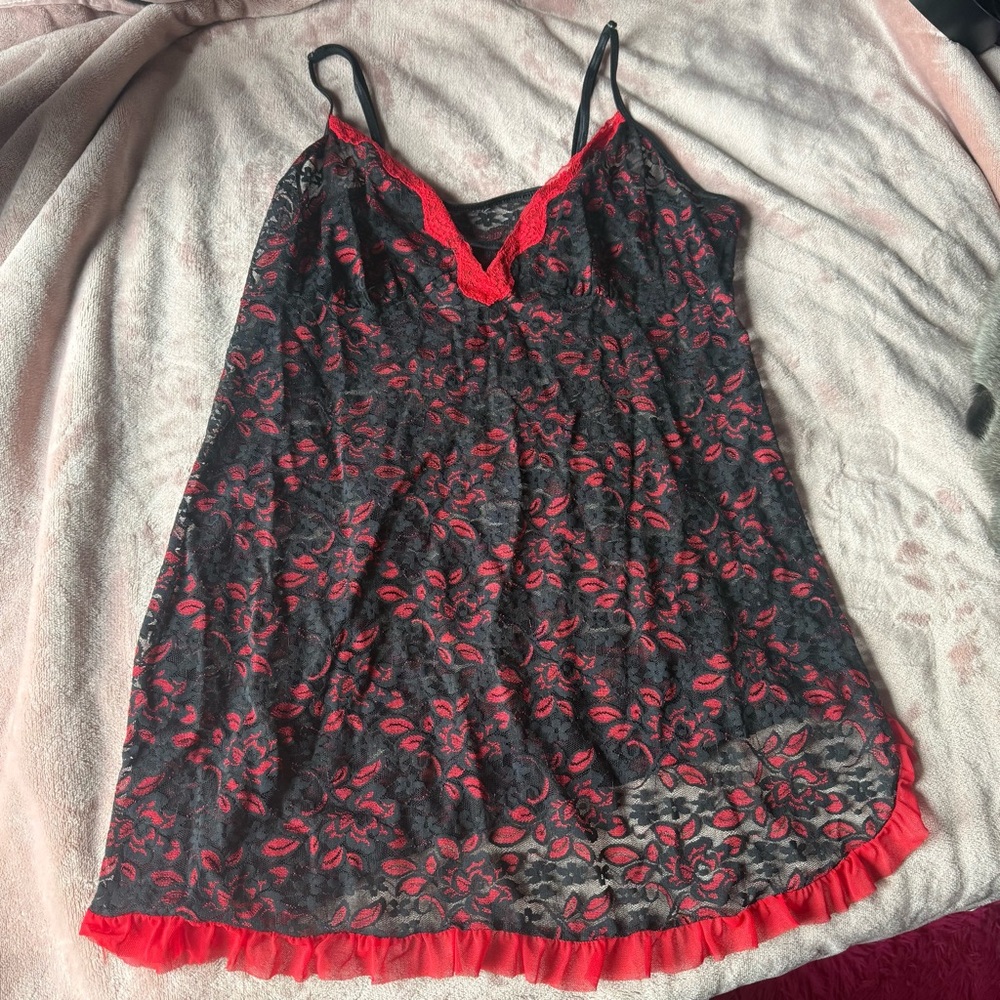 Black and Red Lace Nightgown